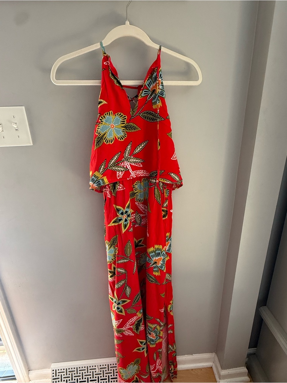 Women’s Ann Taylor Loft Red Floral maxi size Small